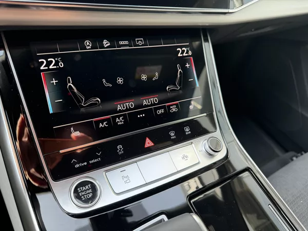 Audi Q7 50TDI 210kW S-LINE GRAVITY ASS - foto 41