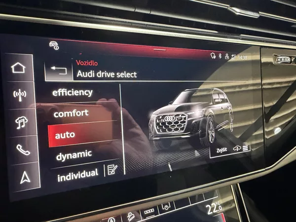 Audi Q7 50TDI 210kW S-LINE GRAVITY ASS - foto 43