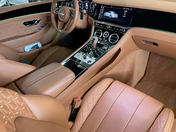 Bentley Continental GT 4.0 V8 405kW MULLINER BLACK!!! - foto 35