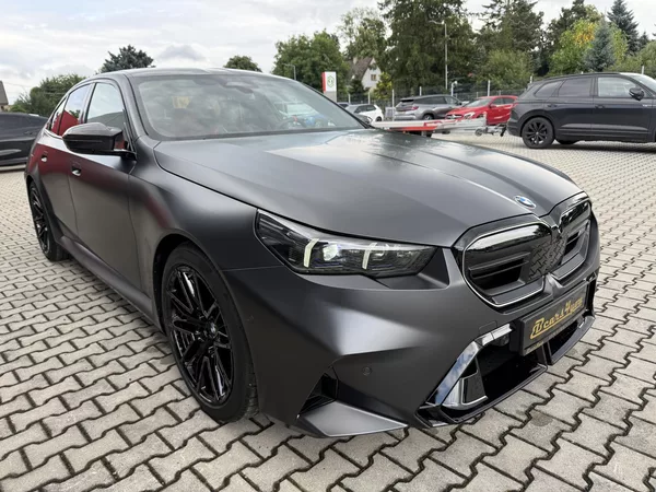 BMW M5 ULTIMATE FROZEN DEEP KARBON CZ - foto 13