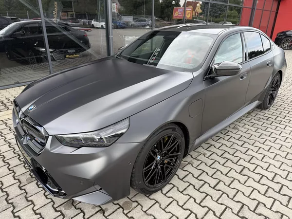 BMW M5 ULTIMATE FROZEN DEEP KARBON CZ - foto 18