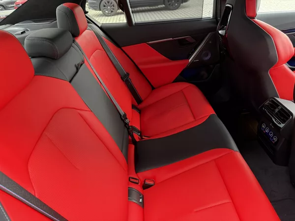 BMW M5 ULTIMATE FROZEN DEEP KARBON CZ - foto 32
