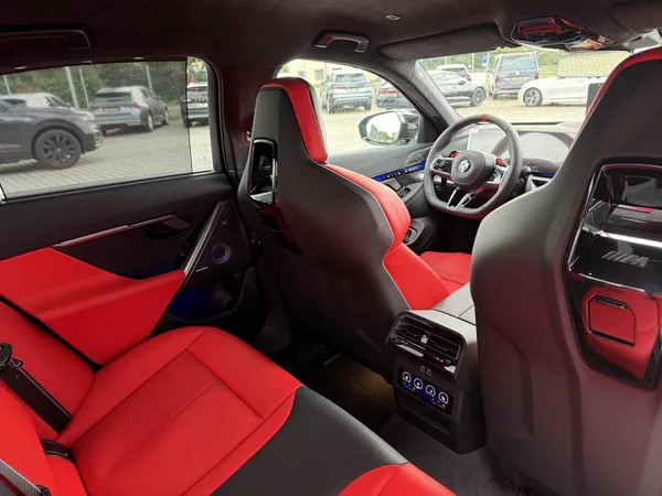 BMW M5 ULTIMATE FROZEN DEEP KARBON CZ - foto 33