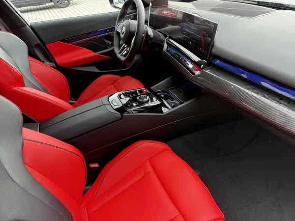 BMW M5 ULTIMATE FROZEN DEEP KARBON CZ - foto 36
