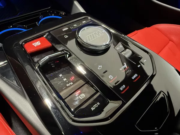 BMW M5 ULTIMATE FROZEN DEEP KARBON CZ - foto 45