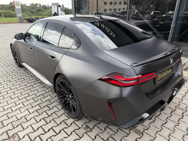 BMW M5 ULTIMATE FROZEN DEEP KARBON CZ - foto 5