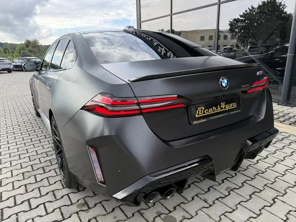 BMW M5 ULTIMATE FROZEN DEEP KARBON CZ - foto 6
