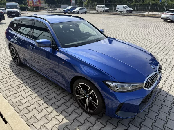 BMW Řada 3 330i XDRIVE 180kW M-PAKET TOP! - foto 12