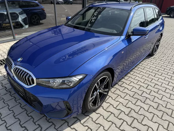 BMW Řada 3 330i XDRIVE 180kW M-PAKET TOP! - foto 2