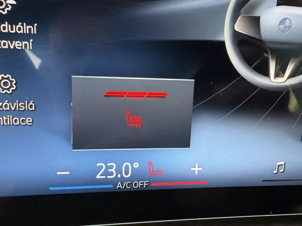 BMW Řada 3 330i XDRIVE 180kW M-PAKET TOP! - foto 40