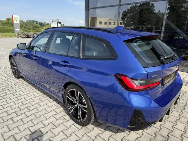 BMW Řada 3 330i XDRIVE 180kW M-PAKET TOP! - foto 5