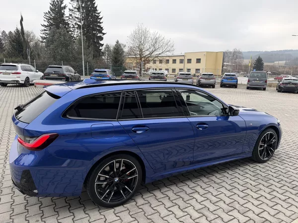 BMW Řada 3 M340i 275kW XDRIVE HUD PANORAM - foto 11