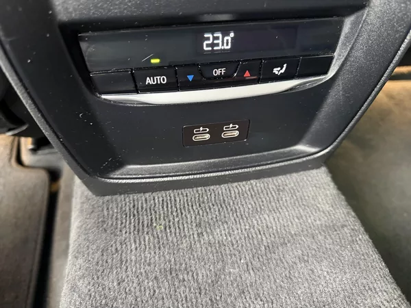 BMW Řada 3 M340i 275kW XDRIVE HUD PANORAM - foto 27