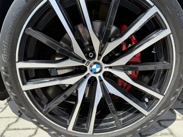 BMW X6 30XD 210kW M-PAKET R22 BLACK!! - foto 19