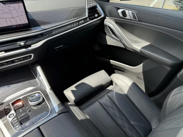 BMW X6 30XD 210kW M-PAKET R22 BLACK!! - foto 27