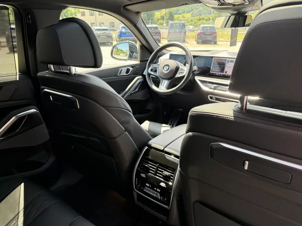 BMW X6 30XD 210kW M-PAKET R22 BLACK!! - foto 37