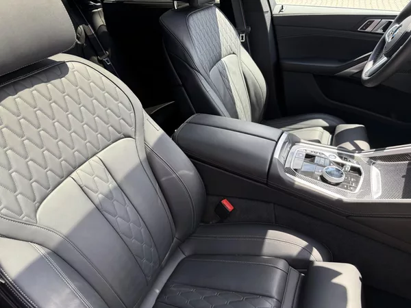 BMW X6 30XD 210kW M-PAKET R22 BLACK!! - foto 40