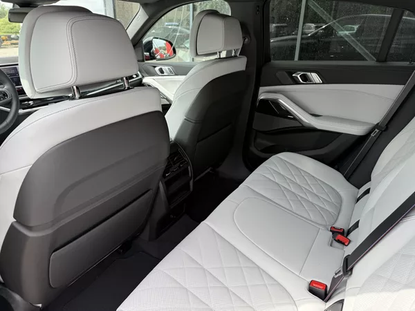 BMW X6 30XD 210kW M-PAKET VZDUCH HK!! - foto 24