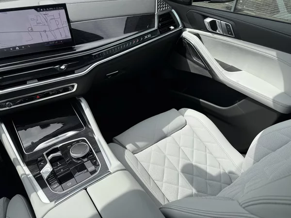 BMW X6 30XD 210kW M-PAKET VZDUCH HK!! - foto 26