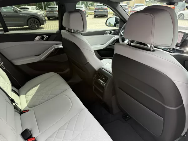 BMW X6 30XD 210kW M-PAKET VZDUCH HK!! - foto 29