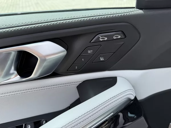 BMW X6 30XD 210kW M-PAKET VZDUCH HK!! - foto 39