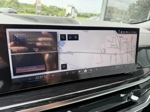 BMW X6 30XD 210kW M-PAKET VZDUCH HK!! - foto 42