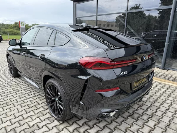 BMW X6 30XD 210kW M-PAKET VZDUCH HK!! - foto 7