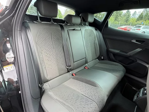 Cupra Formentor 2.0TDI TRIBE 150k DSG ZÁRUKA 5 - foto 20