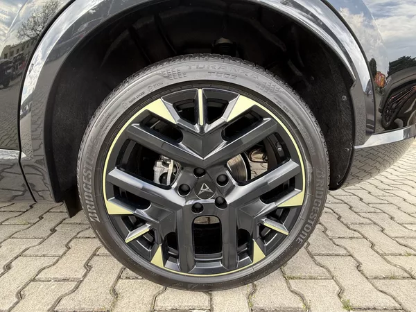 Cupra Formentor 2.0TDI TRIBE 150k DSG ZÁRUKA 5 - foto 37
