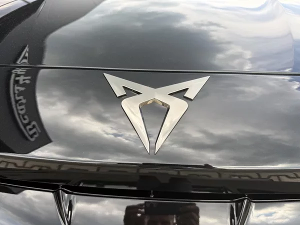Cupra Formentor 2.0TDI TRIBE 150k DSG ZÁRUKA 5 - foto 45