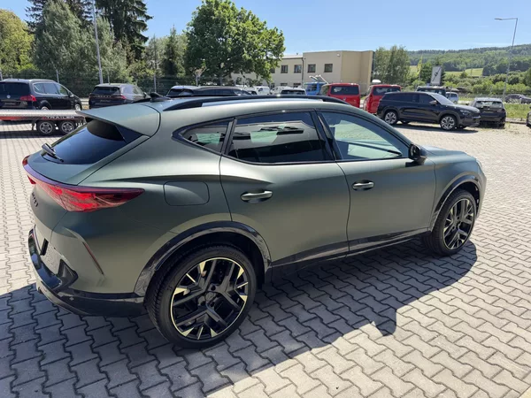 Cupra Formentor 2.0TDI TRIBE 150k DSG ZÁRUKA 5 - foto 11