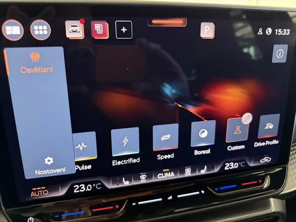 Cupra Formentor 2.0TDI TRIBE 150k DSG ZÁRUKA 5 - foto 44