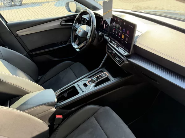 Cupra Leon VZ 2.0TSI 245kW 4X4 SP DSG TOP - foto 29