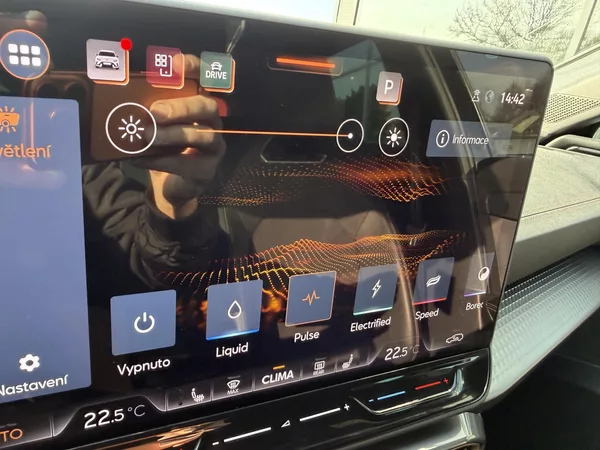 Cupra Leon VZ 2.0TSI 245kW 4X4 SP DSG TOP - foto 43