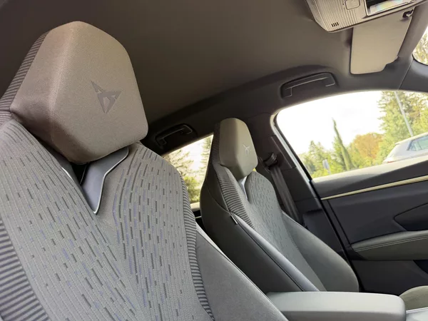 Cupra Terramar 2.0TSI 150kW 4WD TRIBE NT R20! - foto 35