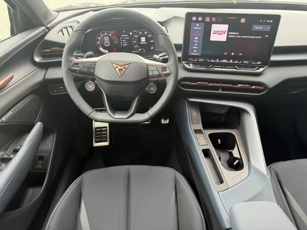 Cupra Terramar 2.0TSI 150kW 4WD R20 NT ZÁR 5L - foto 18