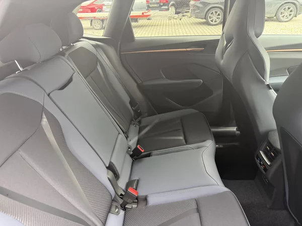 Cupra Terramar 2.0TSI 150kW 4WD R20 NT ZÁR 5L - foto 24