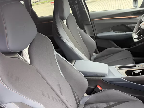 Cupra Terramar 2.0TSI 150kW 4WD R20 NT ZÁR 5L - foto 26