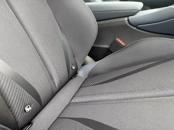 Cupra Terramar 2.0TSI 150kW 4WD R20 NT ZÁR 5L - foto 27
