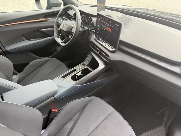 Cupra Terramar 2.0TSI 150kW 4WD R20 NT ZÁR 5L - foto 29