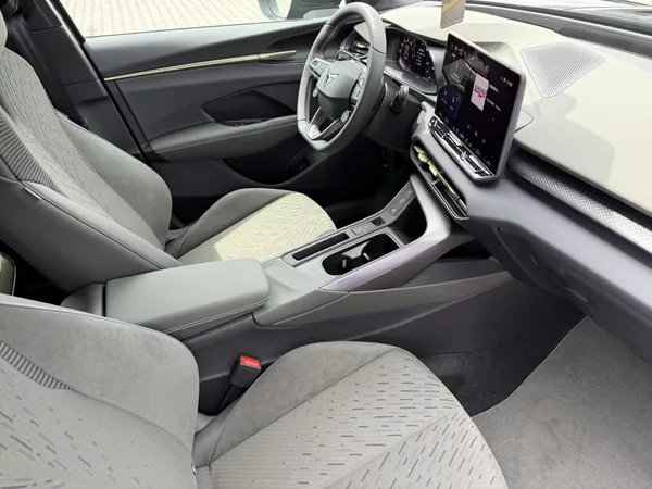 Cupra Terramar 2.0TSI 150kW 4WD TRIBE TZ R20! - foto 32