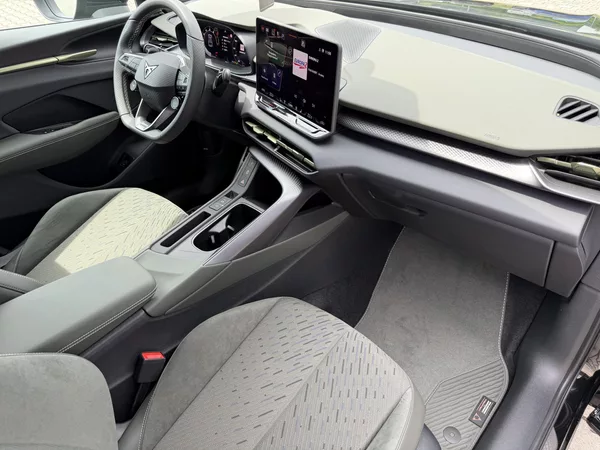 Cupra Terramar 2.0TSI 150kW 4WD TRIBE TZ R20! - foto 36