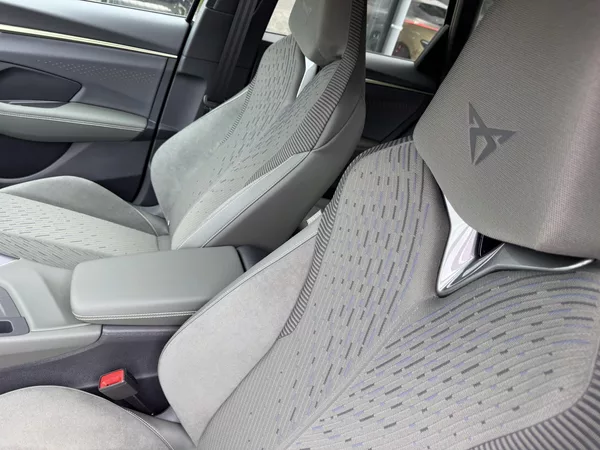 Cupra Terramar 2.0TSI 150kW 4WD TRIBE TZ R20! - foto 38