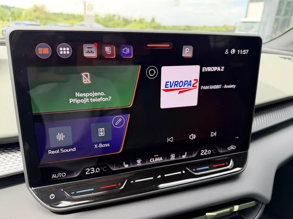Cupra Terramar 2.0TSI 150kW 4WD TRIBE TZ R20! - foto 41