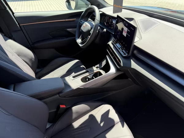 Cupra Terramar 2.0TSI 150kW 4WD R20 NT DCC CZ - foto 28