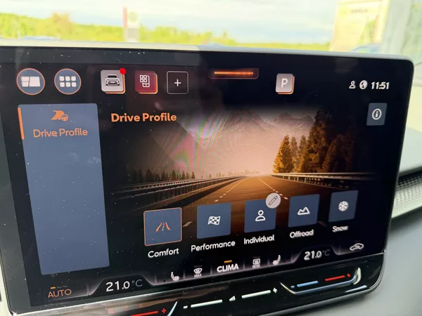 Cupra Terramar 2.0TSI 150kW 4WD TRIBE NT IMPR - foto 49