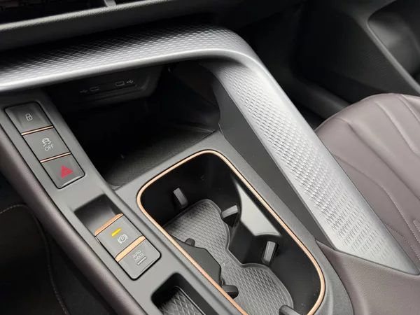 Cupra Terramar 2.0TSI 150kW 4WD R20 NT DCC HD - foto 41
