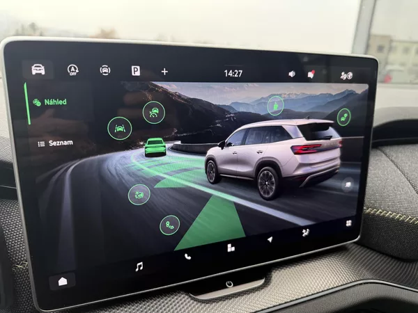 Škoda Kodiaq 2.0TDI 142kW DSG 4X4 7 MÍST!! - foto 38