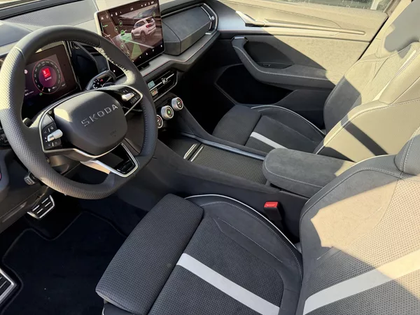 Škoda Kodiaq 2.0TDI 110kW SPORTLINE HUD R19 - foto 20