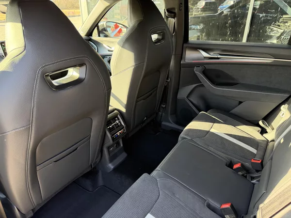 Škoda Kodiaq 2.0TDI 110kW SPORTLINE HUD R19 - foto 21